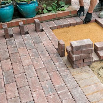 Block Paving vs Slabs: Which Is Best for Your Garden?